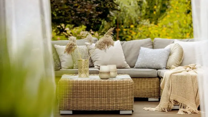 Terrasse Windschutz: Tolle Tipps Und Lösungen Für Die Windigen Tage!