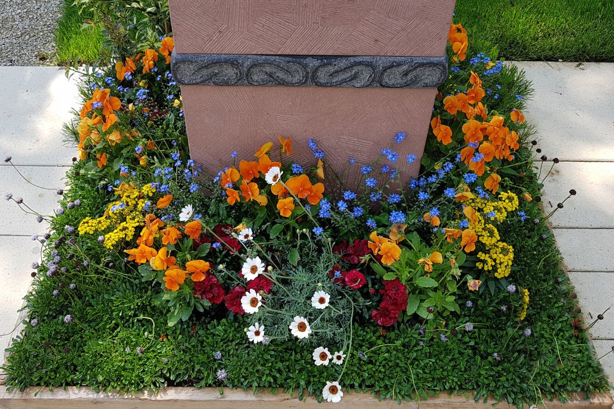 Ideen Für Grabumrandung Wie Kann Ich Grab Einfassen? Pflanzensache