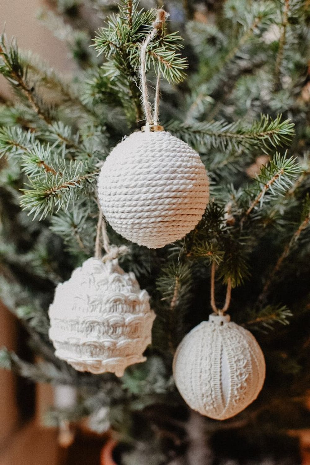 Sustainable Christmas decor and festive decorating | Sustainable christmas, Christmas ornaments, Christmas